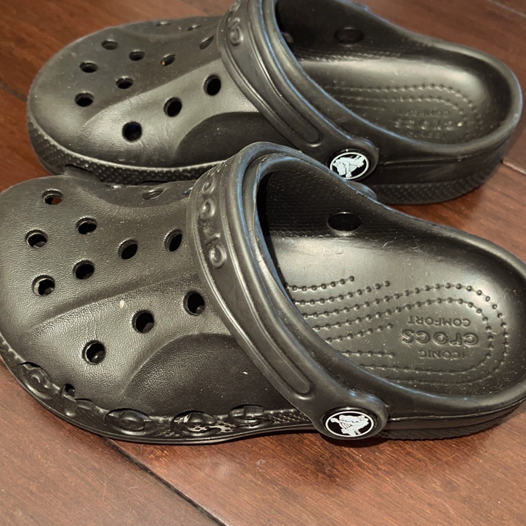 Black Crocs Unisex